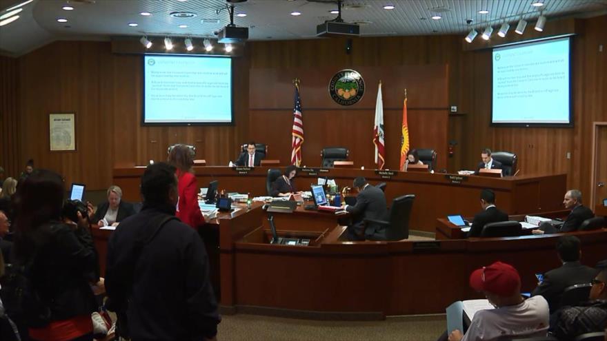 California propone abrir cargos públicos a indocumentados