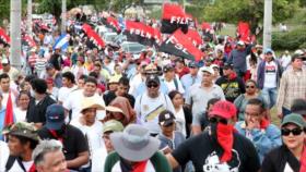 Nicaragüenses marchan por la paz; autoridades ven fin de violencia