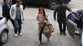 Cristina Fernández denuncia “abusos judiciales” en su contra 