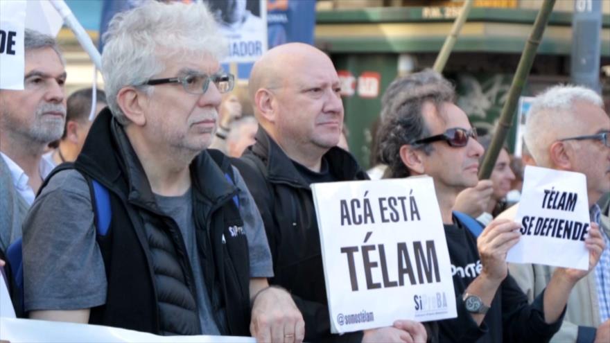 Trabajadores de prensa protestan en Argentina por los despidos