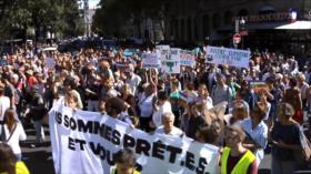 Miles de franceses marchan en defensa del clima