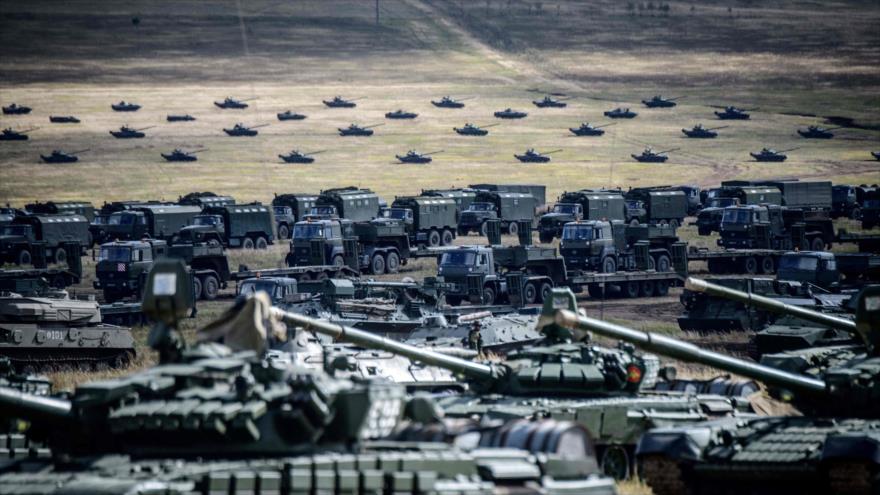 Continúan en Rusia las mayores maniobras militares desde la URSS