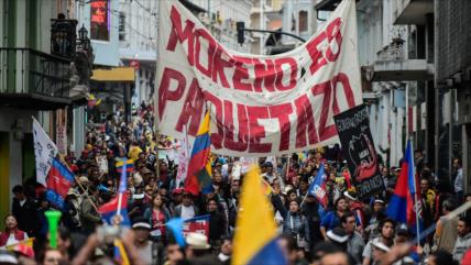 Ecuatorianos marchan masivamente contra el Gobierno de Moreno
