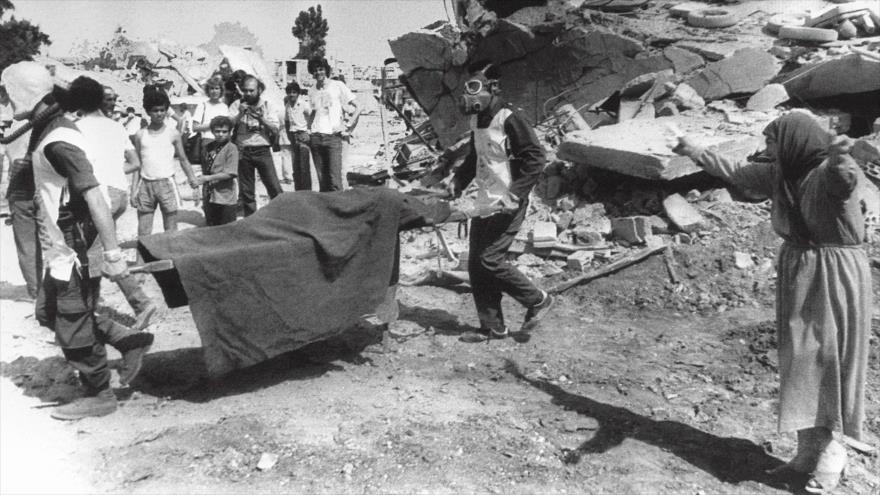 Una imagen de la masacre de 1982 en los campos de refugiados de Sabra y Chatila en Beirut (capital de El Líbano).