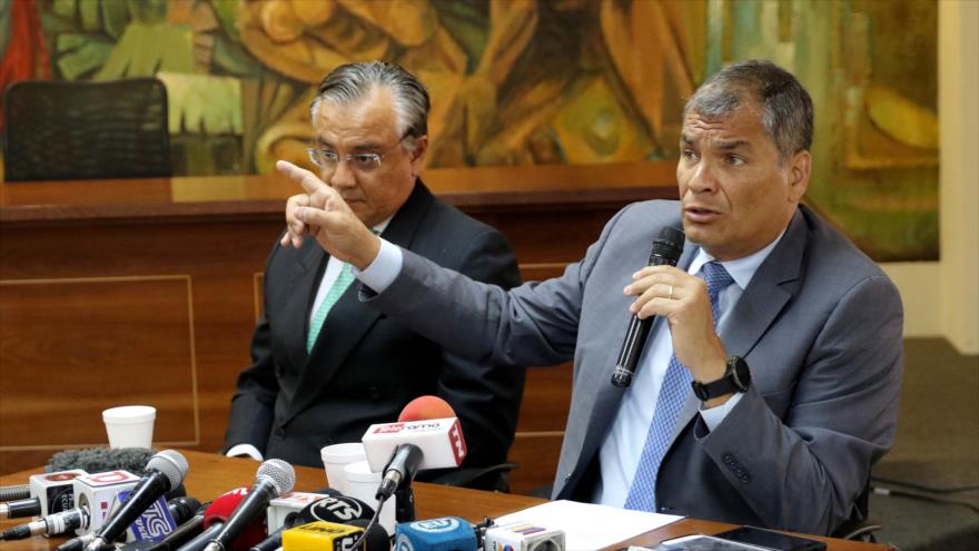 El expresidente ecuatoriano Rafael Correa durante una rueda de prensa en Guayaquil, 5 de febrero de 2018. (Foto: AFP)