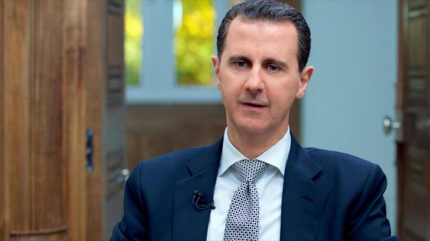 El presidente sirio, Bashar al-Asad, ofrece una entrevista a la AFP en la capital siria, Damasco, 12 de abril de 2017. (Foto: AFP)