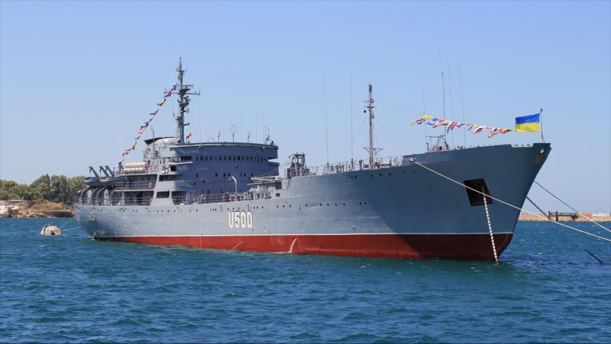 Un buque de la Armada de Ucrania modelo U-500 Donbas.