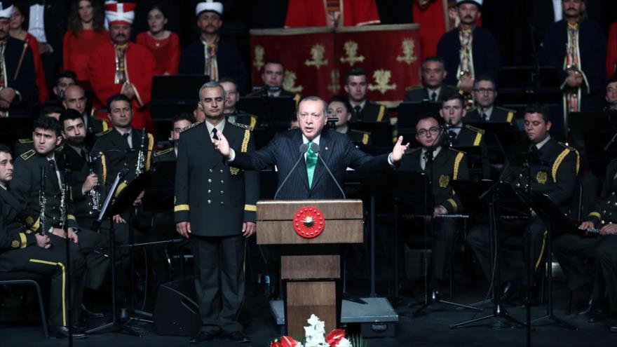 El presidente de Turquía, Recep Tayyip Erdogan, ofrece un discurso en Ankara, 19 de septiembre de 2018. (Foto: AFP)
