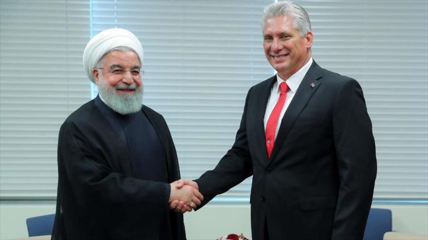 El presidente de Irán, Hasan Rohani (izda.), se reúne con su par cubano, Miguel Díaz-Canel, Nueva York, EE.UU., 24 de septiembre de 2018. (Foto: IRNA)