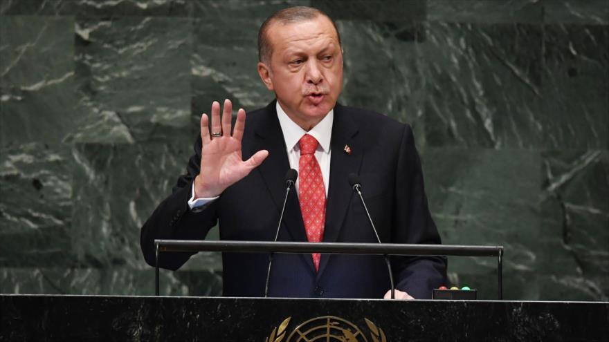 El presidente de Turquía, Recep Tayyip Erdogan, ofrece un discurso durante el 73.º periodo de sesiones de la AGNU, 25 de septiembre de 2018. (Foto: AFP)