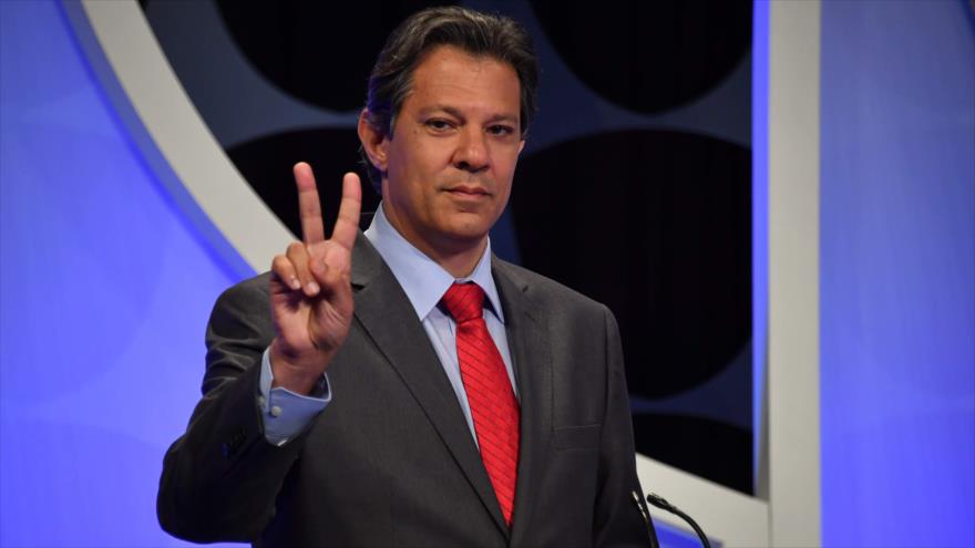 El candidato brasileño Fernando Haddad durante un debate presidencial en Sao Paulo, 26 de septiembre de 2018. (Foto: AFP)