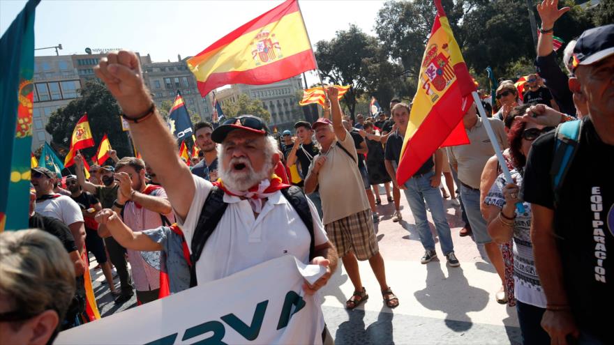 Más de 20 heridos en enfrentamientos en Barcelona