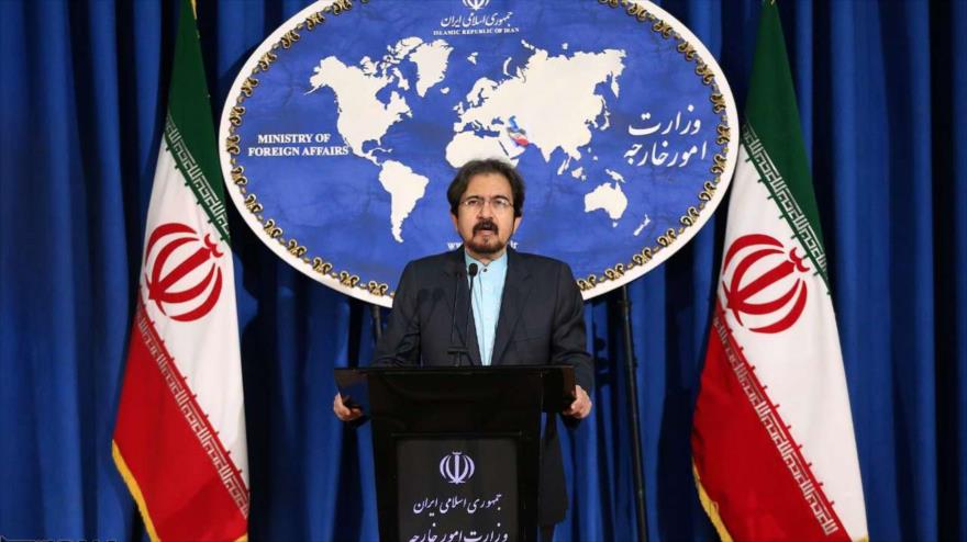 El portavoz de la Cancillería iraní, Bahram Qasemi, asiste a una rueda de prensa en Teherán, la capital, 1 de octubre de 2018. (Foto: IRNA)