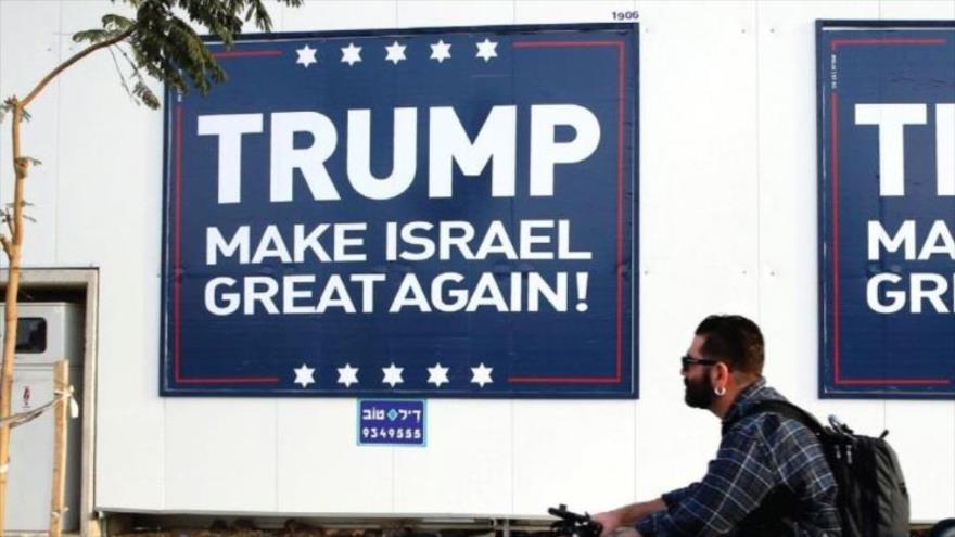 Una cartelera en Jerusalén en apoyo al presidente estadounidense, Donald Trump.