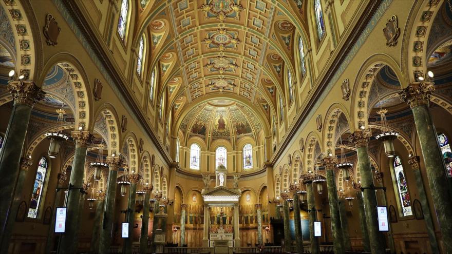 La ornamentada de la iglesia católica de San José, en la ciudad de Nueva York, 19 de septiembre de 2018. (Foto: AFP)