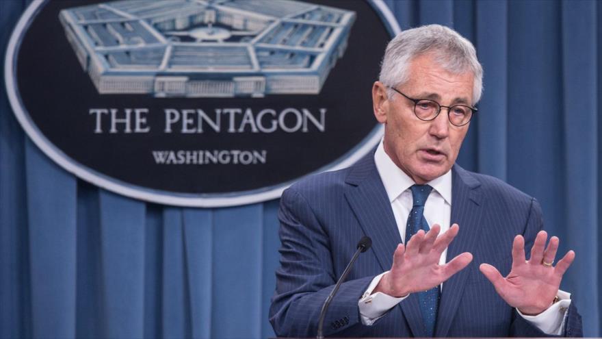 El entonces secretario de Defensa de EE.UU., Chuck Hagel, habla ante la prensa en el Pentágono en Washington, 22 de enero de 2015. (Foto: AFP)