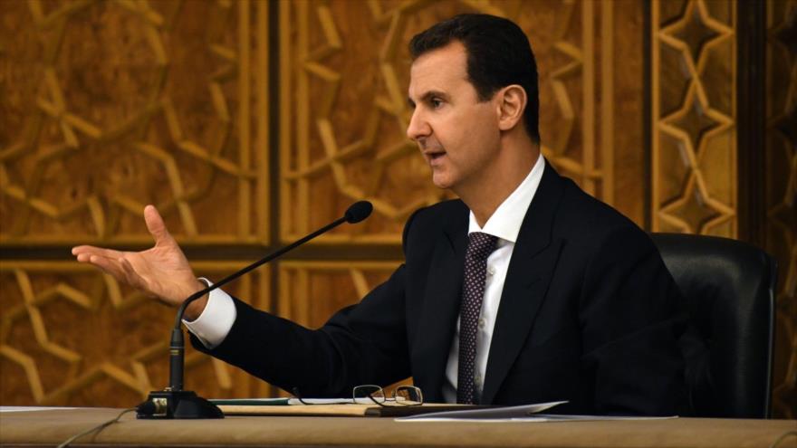 El presidente sirio, Bashar al-Asad, habla en una reunión del Comité Central del Partido Baas Árabe Socialista, 7 de octubre de 2018. (Foto: SANA).