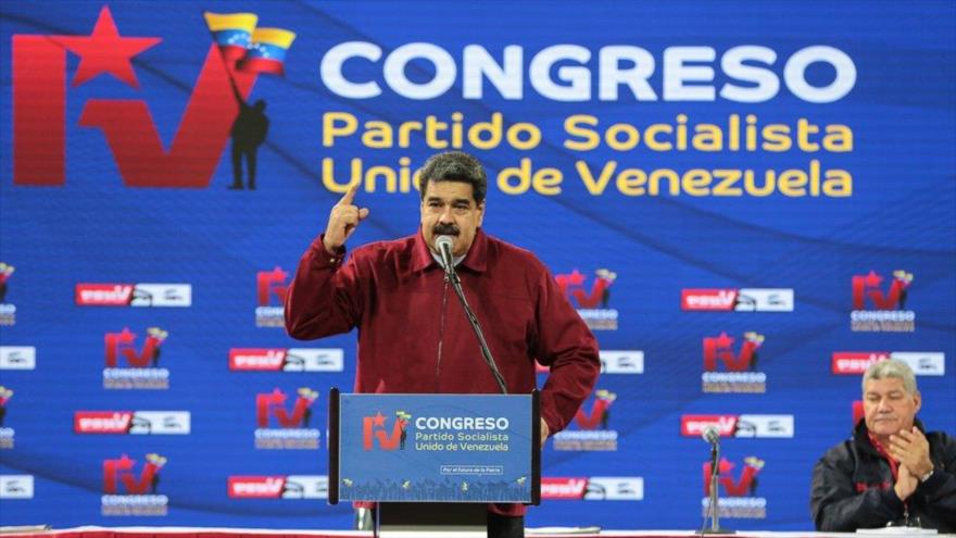 Maduro acusa a oposición de tener métodos terroristas y golpistas 