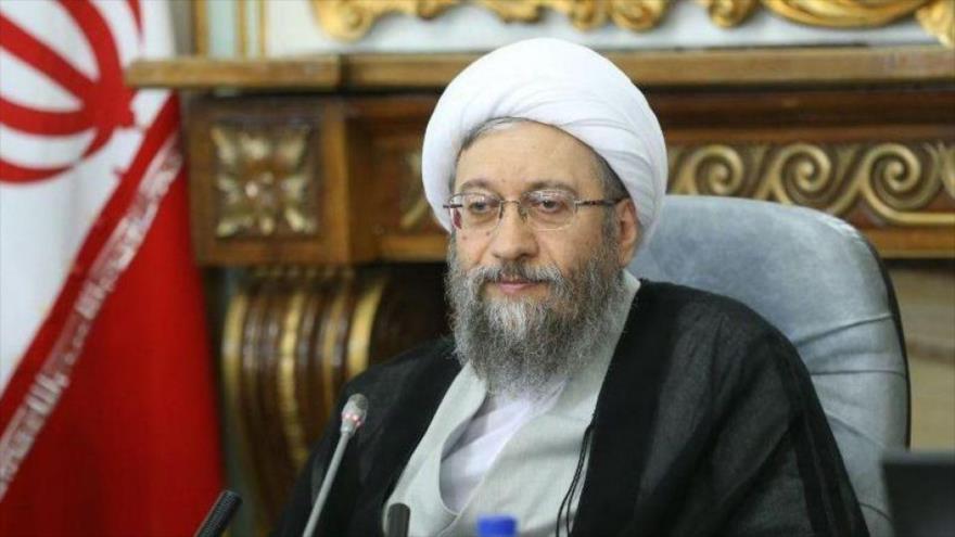 El jefe del Poder Judicial iraní, el ayatolá Sadeq Amoli Lariyani.