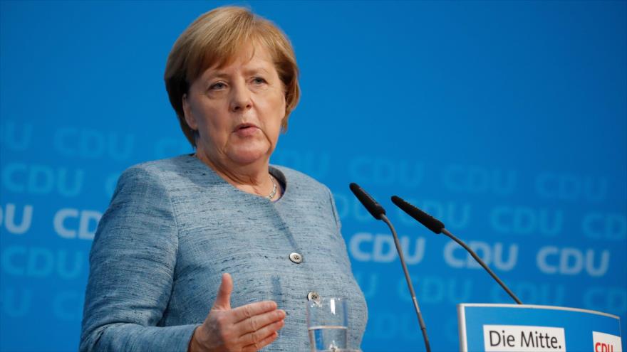 La canciller de Alemania, Angela Merkel, en una conferencia de prensa, 21 de octubre de 2018. (Foto: AFP).