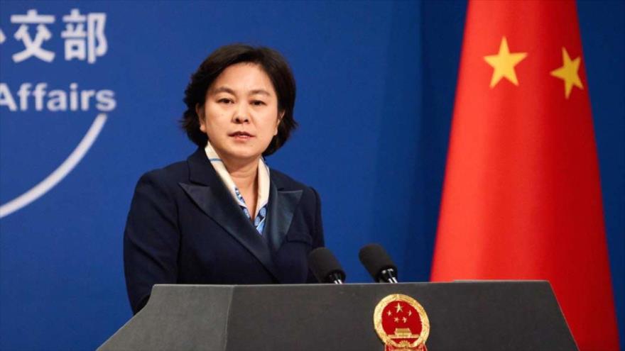 La portavoz del Ministerio de Relaciones Exteriores de China, Hua Chunying, en una sesión informativa ofrecida en la sede de la Cancillería en Pekín.