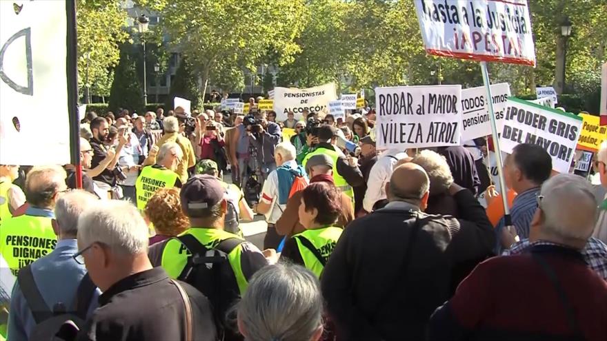Afectados por la hipoteca hacen un escrache al Supremo en Madrid