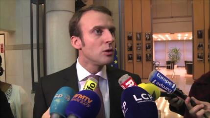 Presidente francés Macron se hunde en los sondeos
