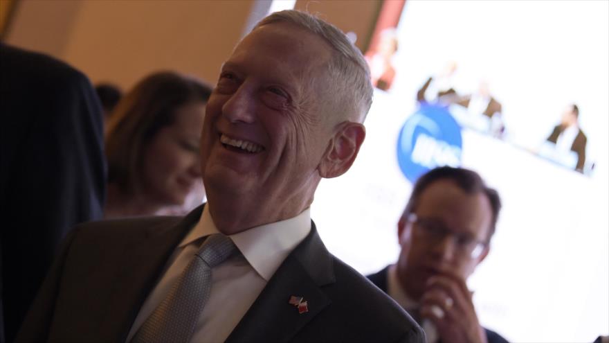 El jefe del Pentágono, James Mattis, en el foro del Instituto Internacional de Estudios Estratégicos, Manama, 26 de octubre de 2018. (Foto: AFP)