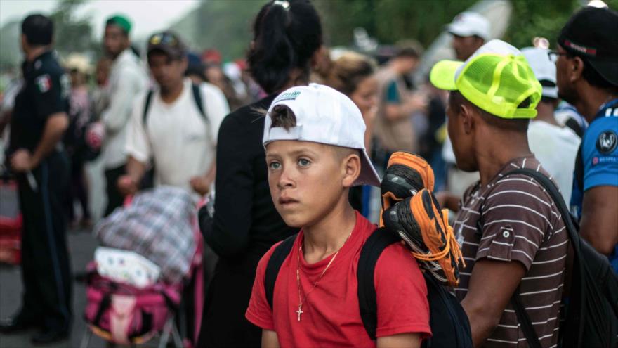 Caravana de migrantes hondureños avanza por el sur de México rumbo a la frontera de Estados Unidos, 26 de octubre de 2018. (Foto: AFP)