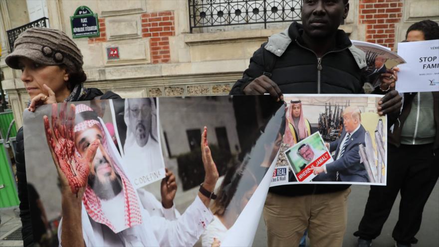 Protesta frente al consulado saudí en París (capital francesa) por el asesinado del periodista Jamal Khashoggi, 26 de octubre de 2018. (Foto: AFP).