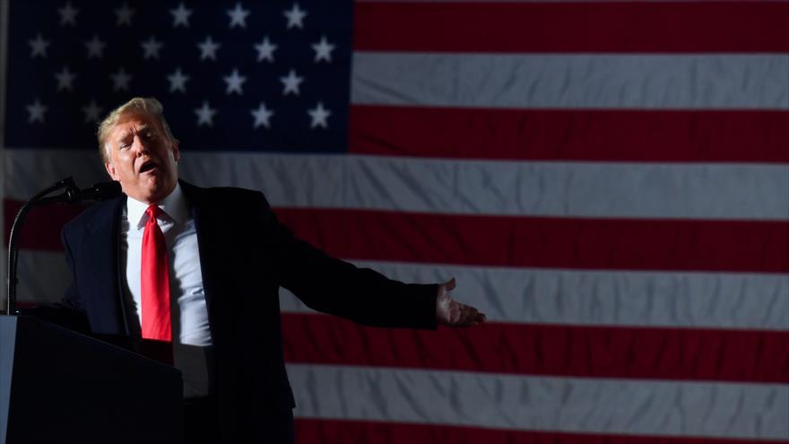 El presidente de EE.UU., Donald Trump, durante un mitin electoral en el estado de Illinois, centro-este de EE.UU., 27 de octubre de 2018. (Foto: AFP)