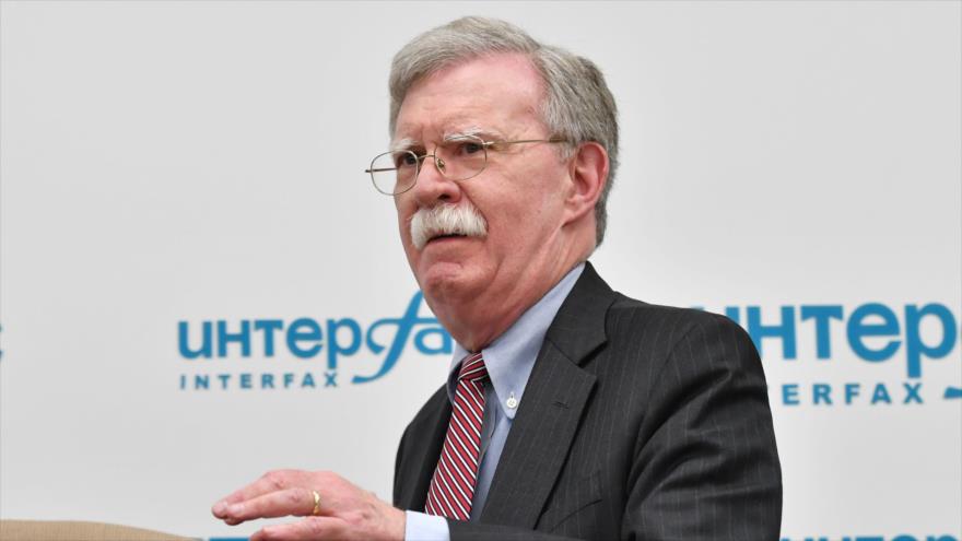 Consejero de la Casa Blanca para la Seguridad Nacional, John Bolton, da una rueda de prensa en Moscú, capital rusa, 23 de octubre de 2018. (Foto: AFP)