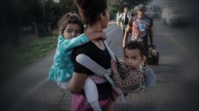 Agotador viaje para miles de niños en la caravana de migrantes