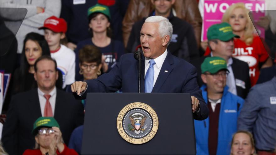 El vicepresidente de EE.UU., Mike Pence, habla en un mitin electoral en Indianapolis, Indiana, 2 de noviembre de 2018. (Foto: AFP)