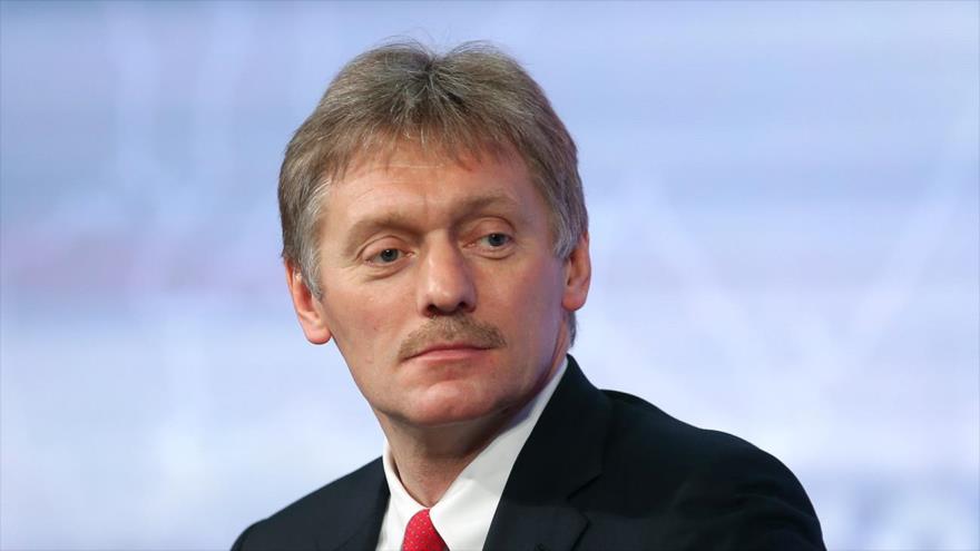 El portavoz del Kremlin, Dmitri Peskov, asiste a una rueda de prensa semanal en Moscú, la capital rusa.