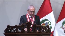 Pugna entre fiscales en Perú desata batalla política