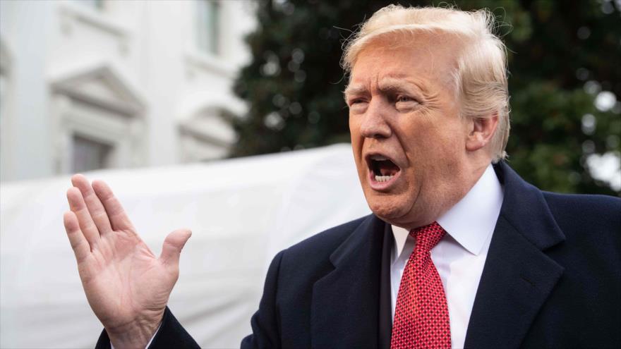 Trump a periodista: haces muchas preguntas estúpidas