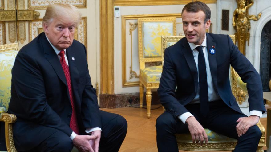 El presidente de EE.UU., Donald Trump (izda.) y su homólogo francés, Emmanuel Macron, en el Palacio del Elíseo en París, 10 de noviembre de 2018. (Foto: AFP)