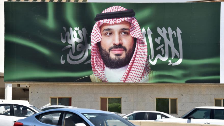 Retrato del príncipe heredero saudí Muhamad Bin Salman en Riad (capital de Arabia Saudí), 22 de octubre de 2018. (Fuente: AFP)