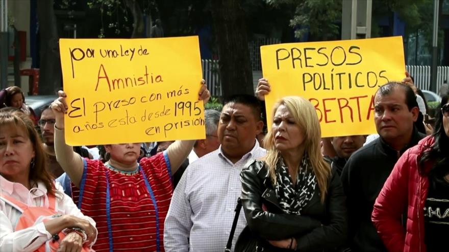 Mexicanos entregan propuesta de Ley de Amnistía al Senado