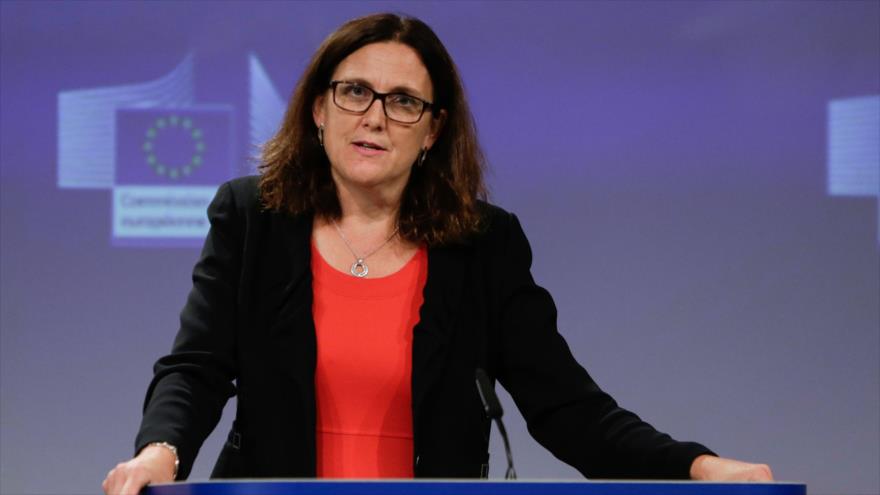 La comisaria europea de Comercio, Cecilia Malmström, habla en una rueda de prensa en Bruselas, 18 de septiembre de 2018. (Foto: AFP)
