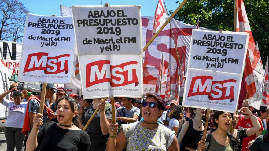Senado de Argentina aprueba austero presupuesto pactado con el FMI