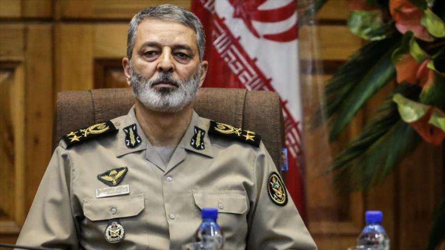 El comandante en jefe del Ejército de Irán, el general de brigada Abdolrahim Musavi.