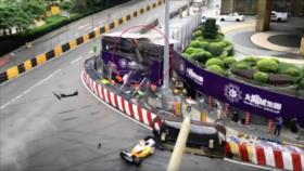 Vídeo: Una piloto sale volando de la pista en Fórmula 3 en China 