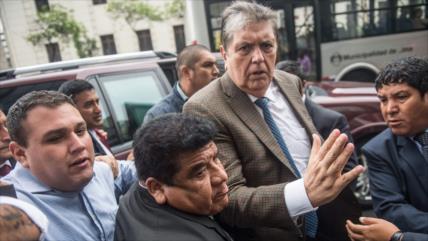 Alan García solicita asilo ante embajada de Uruguay en Lima