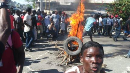 Haitianos protestan contra corrupción y piden renuncia de Moise