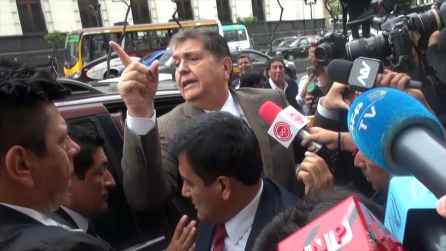 Asilo de Alan García genera tensión entre Perú y Uruguay 