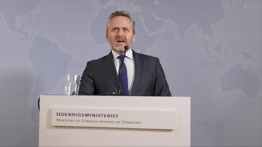 El canciller danés, Anders Samuelsen, habla en una rueda de prensa en Copenhague, la capital, 30 de octubre de 2018. (Foto: AFP)