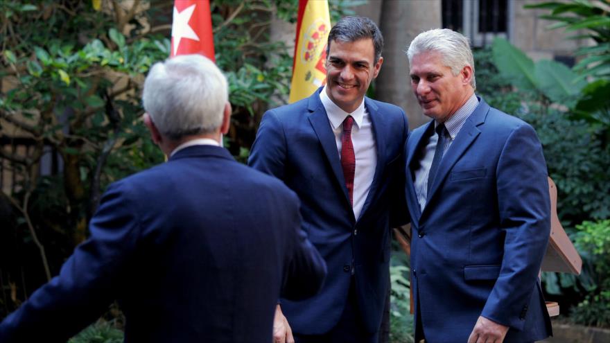 El presidente del Gobierno español, Pedro Sánchez (izq.) y su par cubano, Miguel Díaz-Canel, La Habana, 23 de noviembre de 2018. (Foto: AFP)