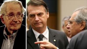 Chomsky vaticina un ‘desastre’ para Brasil con Bolsonaro
